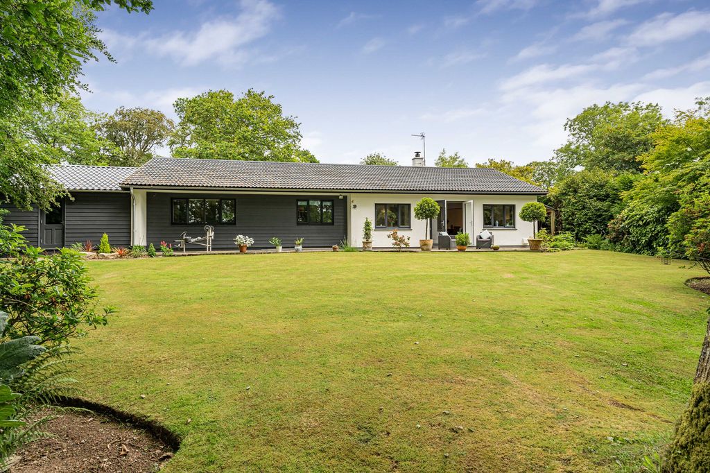 Property photo 1 of 40