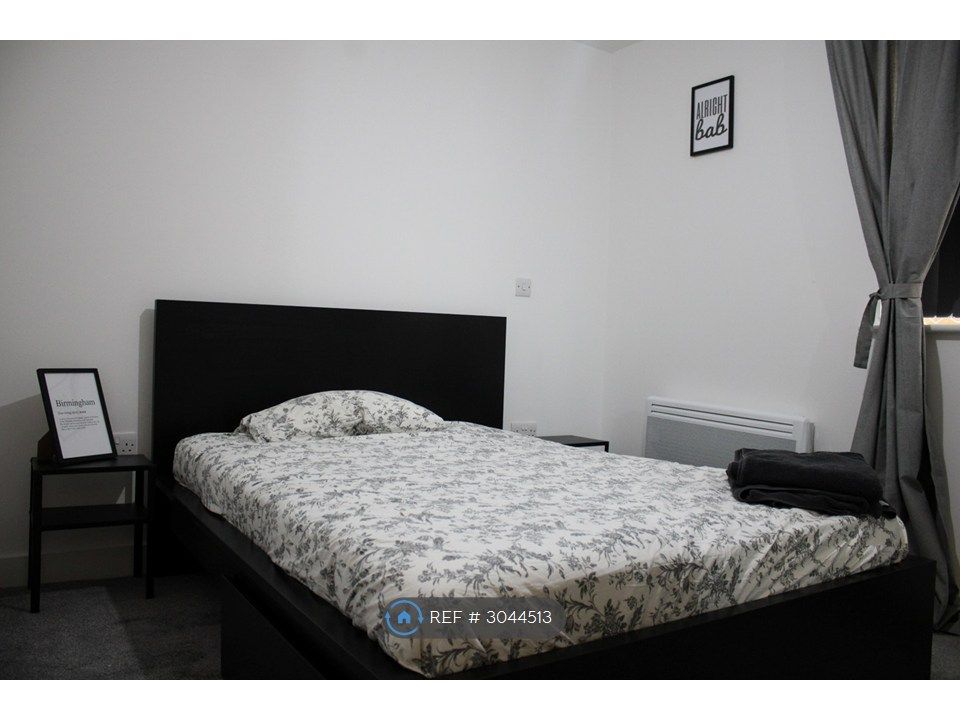 Property photo 3 of 7 Bedroom