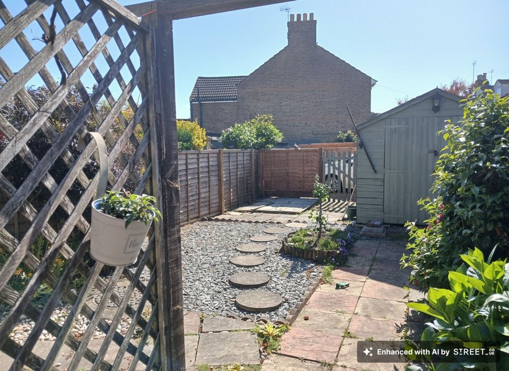 Property photo 3 of 20