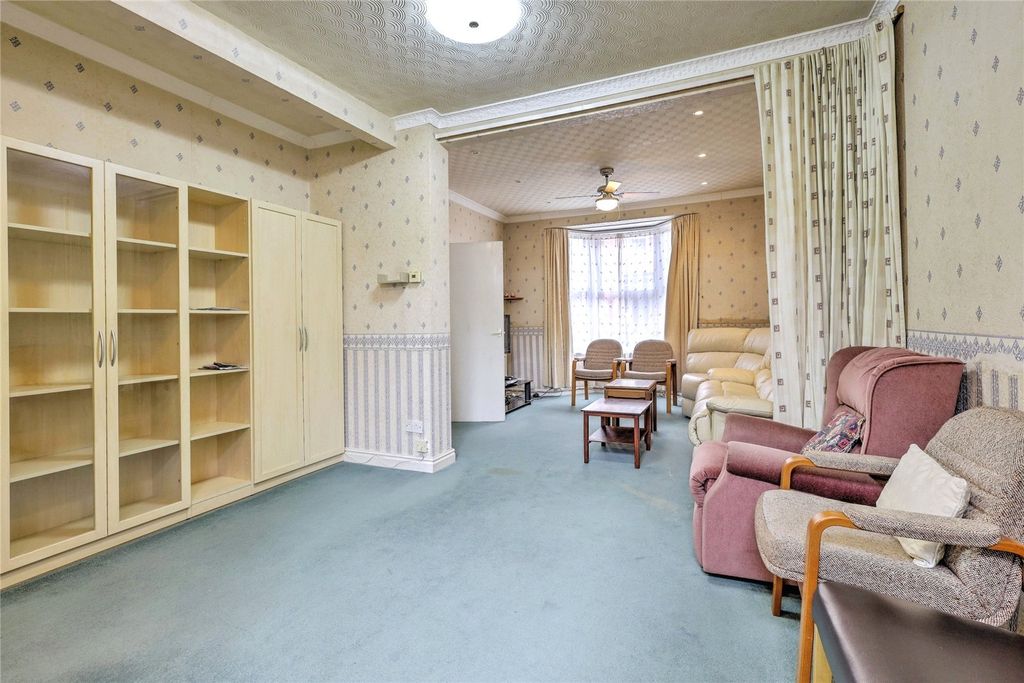 Property photo 2 of 17 Living Room