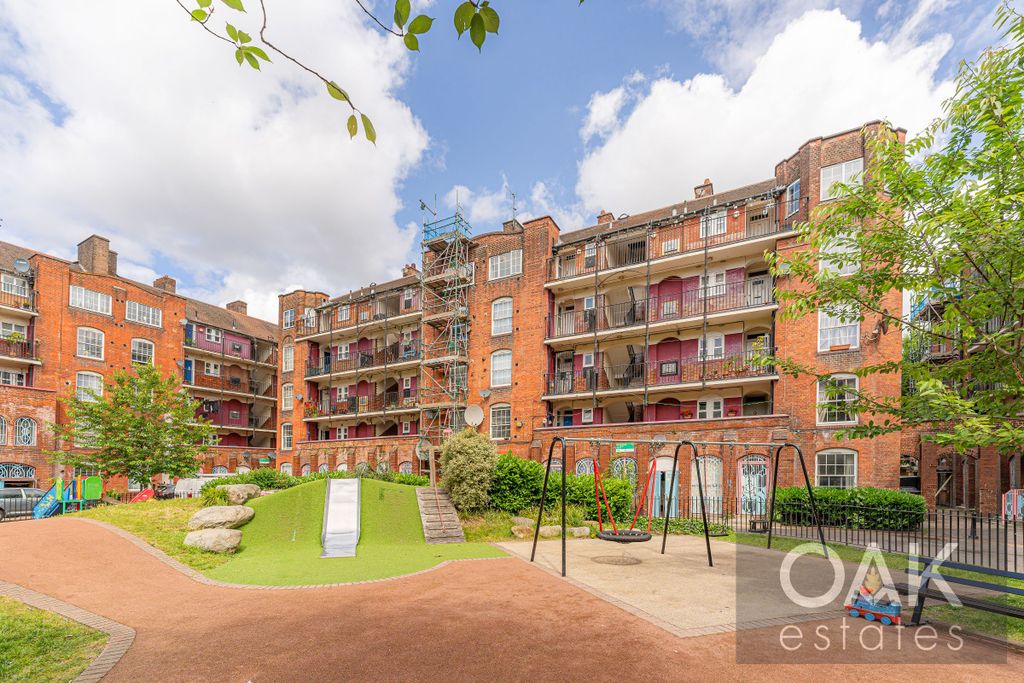 Property photo 2 of 9