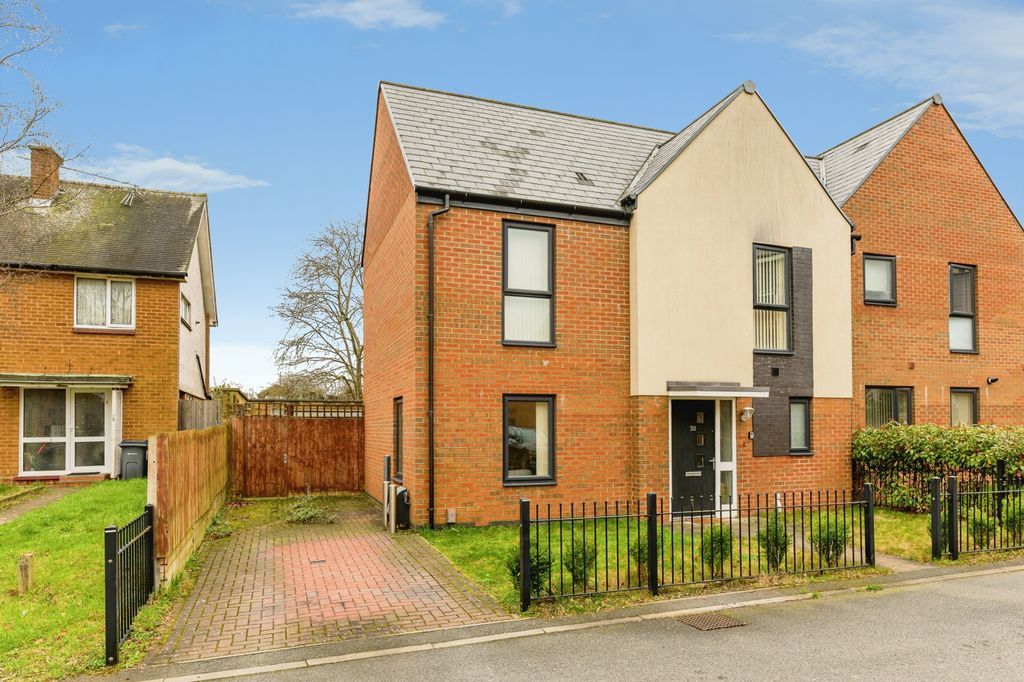 Property photo 2 of 25 2