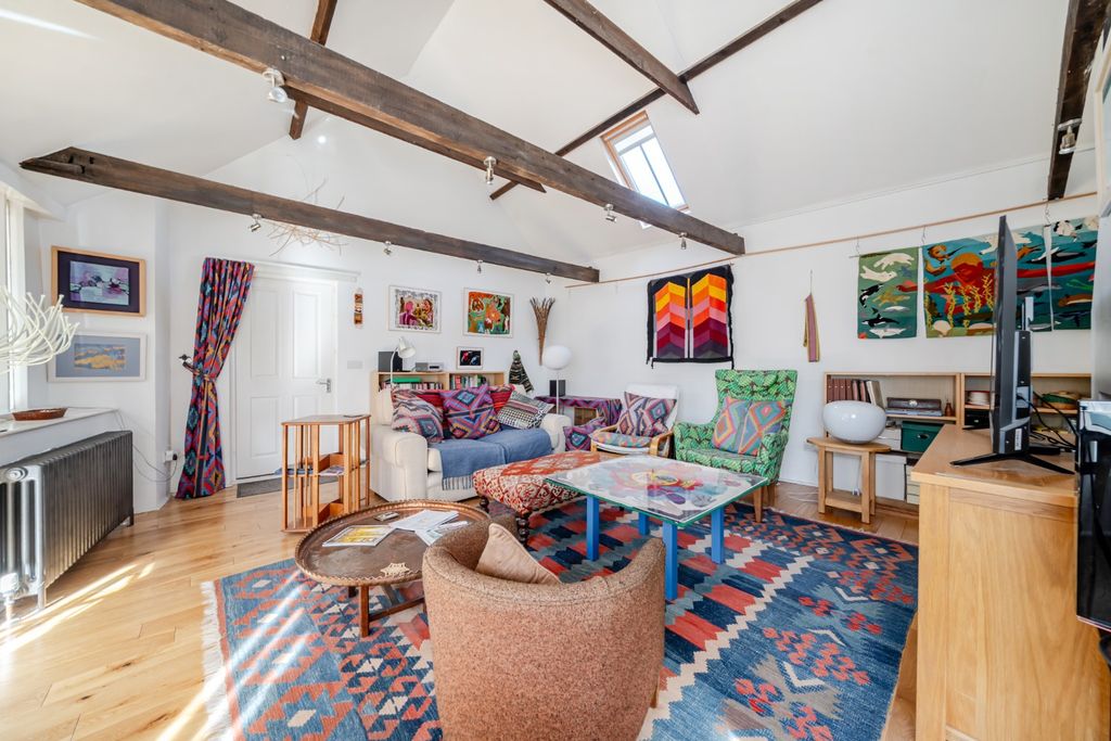 Property photo 3 of 20 4435332