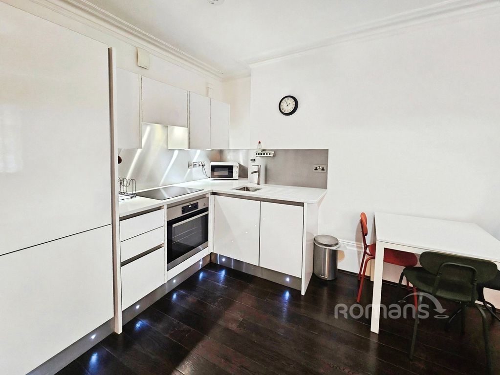 Property photo 3 of 7 Pbox-Img.Jpg