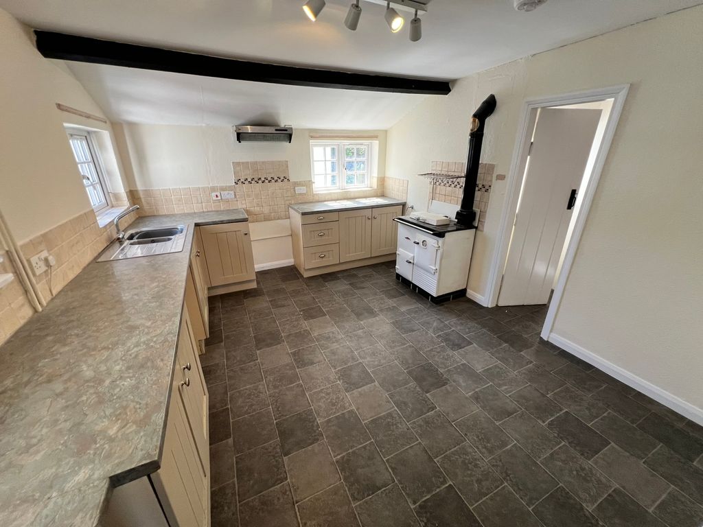 Property photo 3 of 16 Picture No. 03