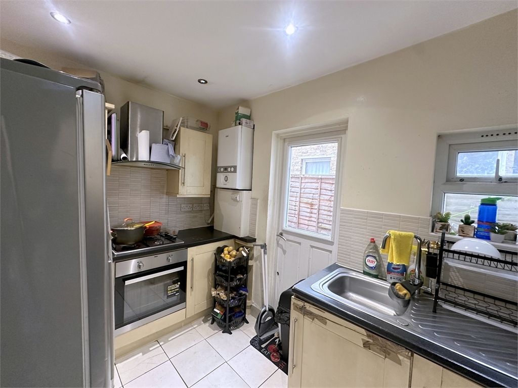 Property photo 2 of 8 Picture 2