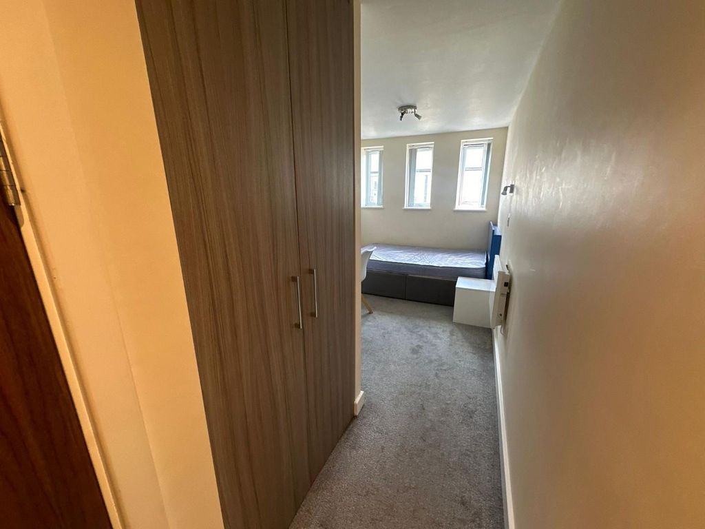 Property photo 3 of 7 7E4560E1-4035-4c1F-8886-796d0Ea117B0.Jpg
