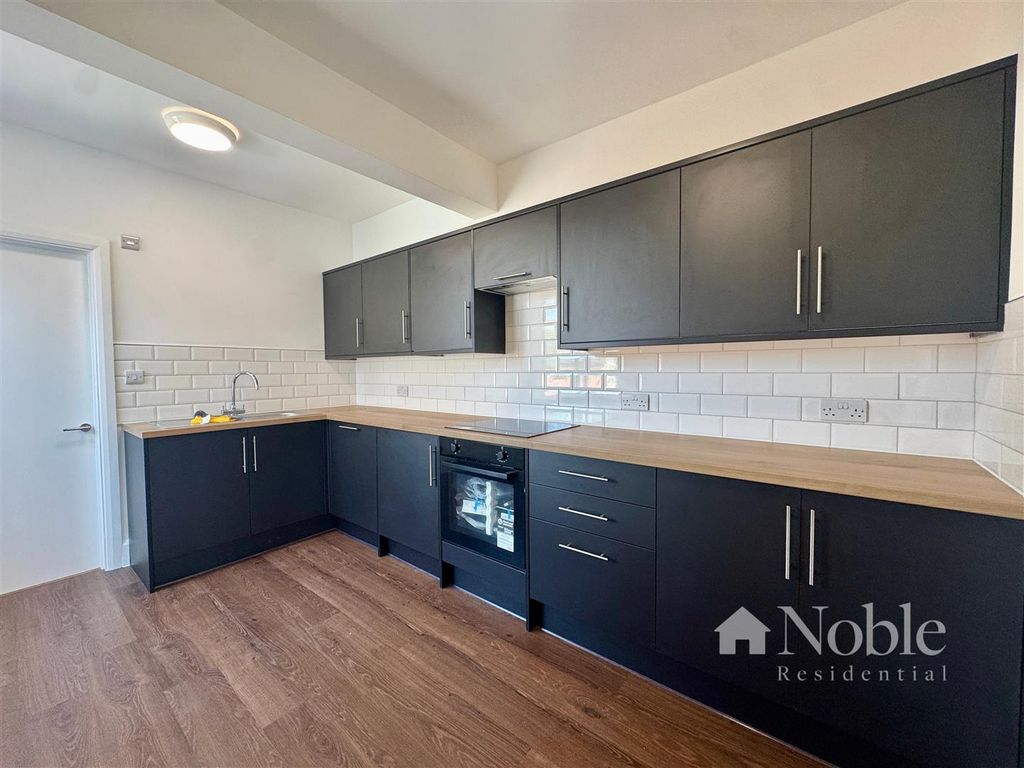 Property photo 1 of 15 Kitchen