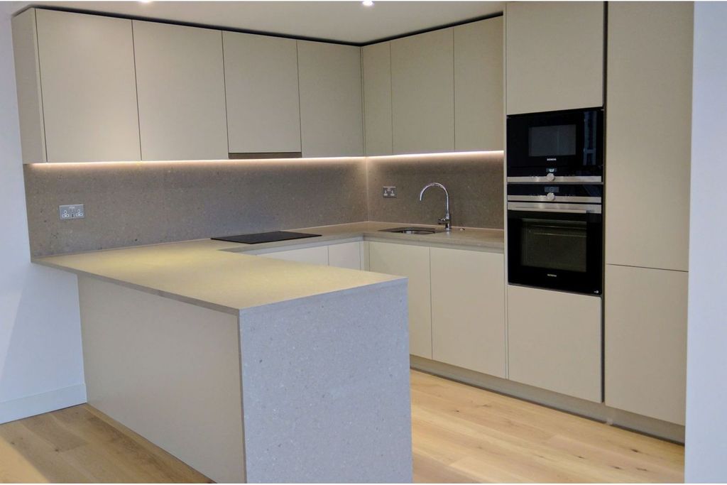 Property photo 3 of 13 Kitchen