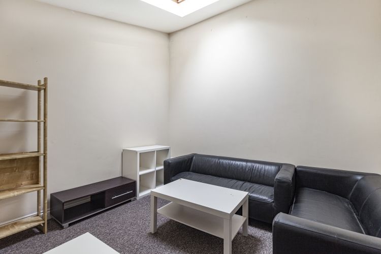 Property photo 3 of 14 305972