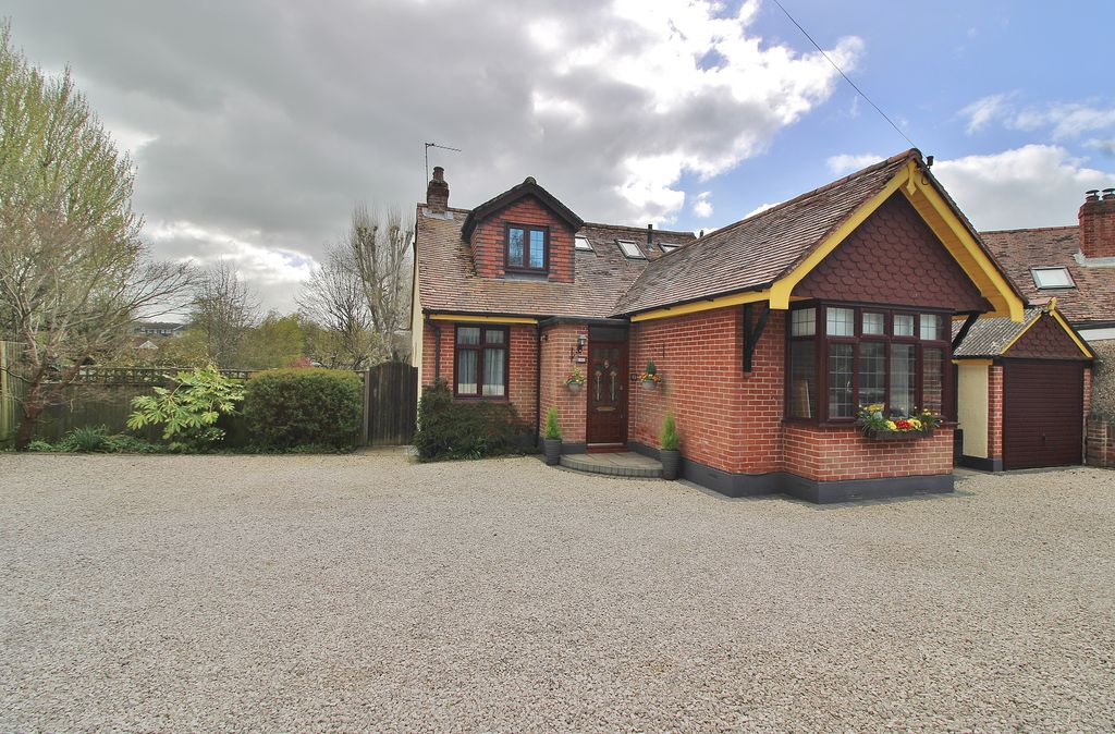 Property photo 1 of 18