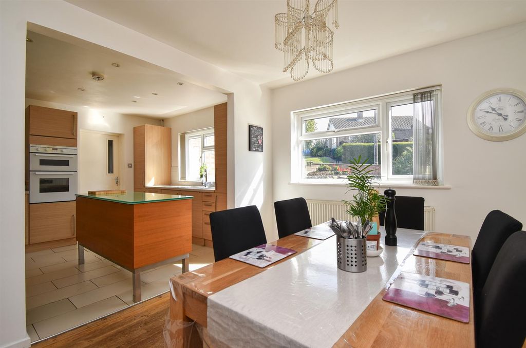 Property photo 1 of 25 Kitchen/Diner