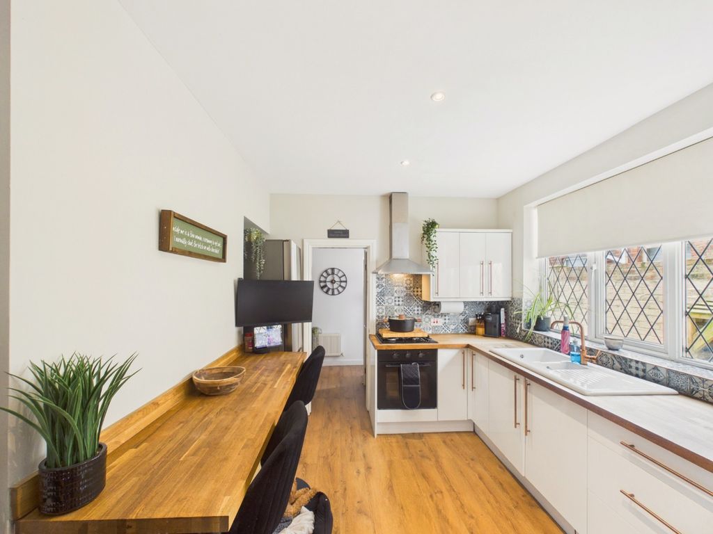 Property photo 3 of 24 5274444