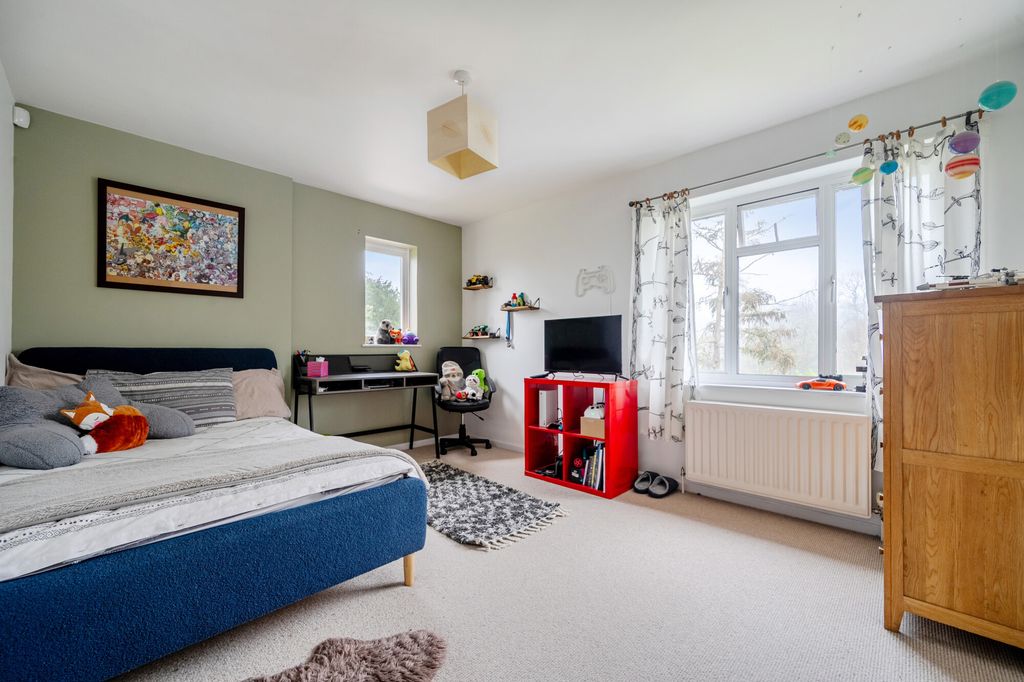 Additional image 14 of 4 bed detached house for salePrestwick Lane, Godalming GU8