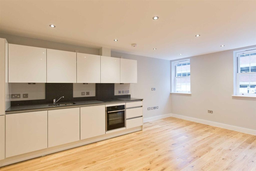 Property photo 2 of 7 Gallery