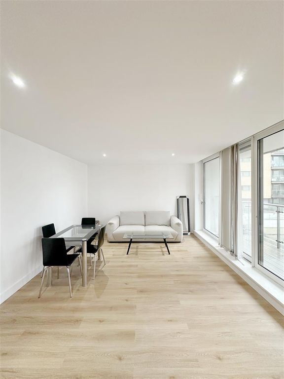 Property photo 1 of 33