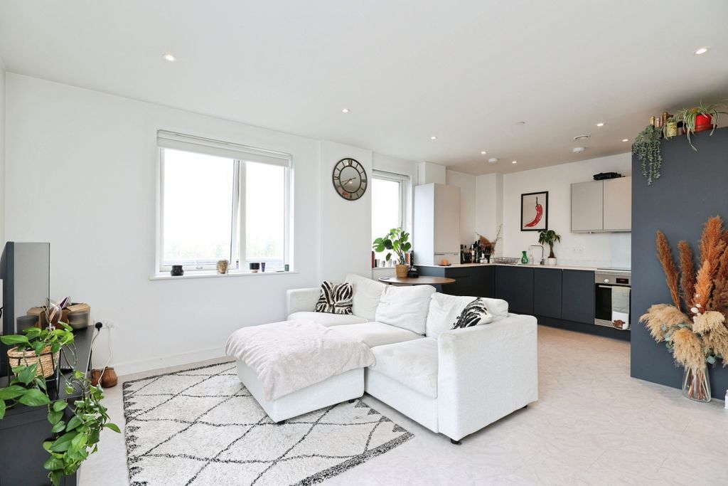 Property photo 2 of 15 Open Plan Living