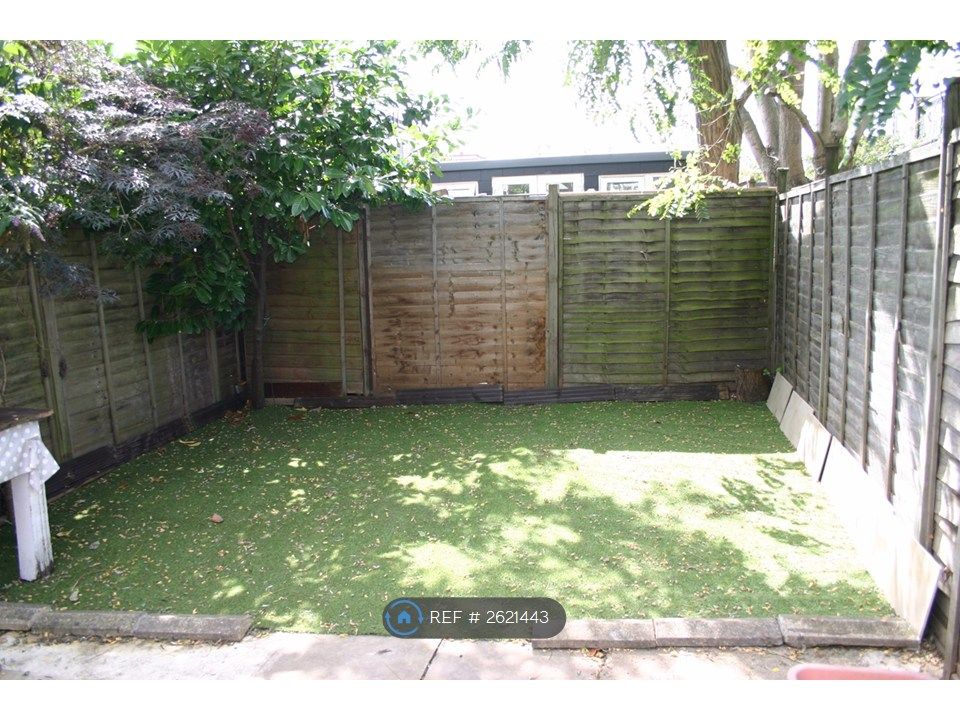 Property photo 3 of 7 Private Garden