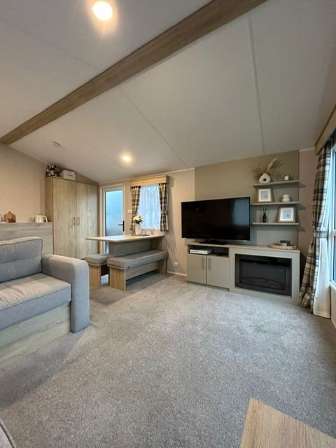 Property photo 2 of 8 2