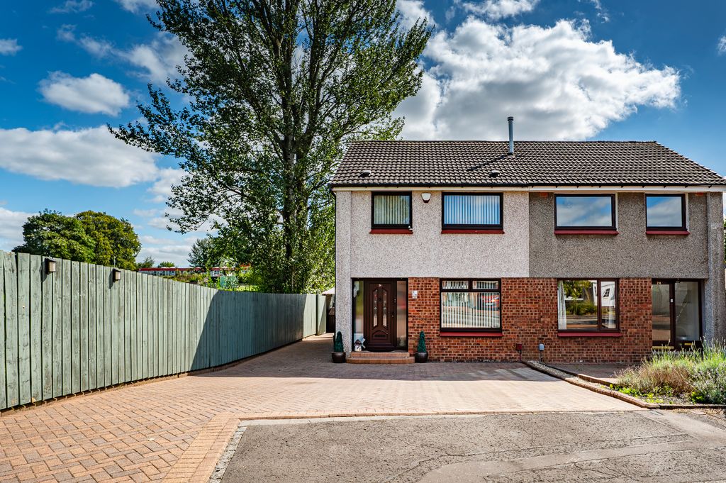 Property photo 1 of 43
