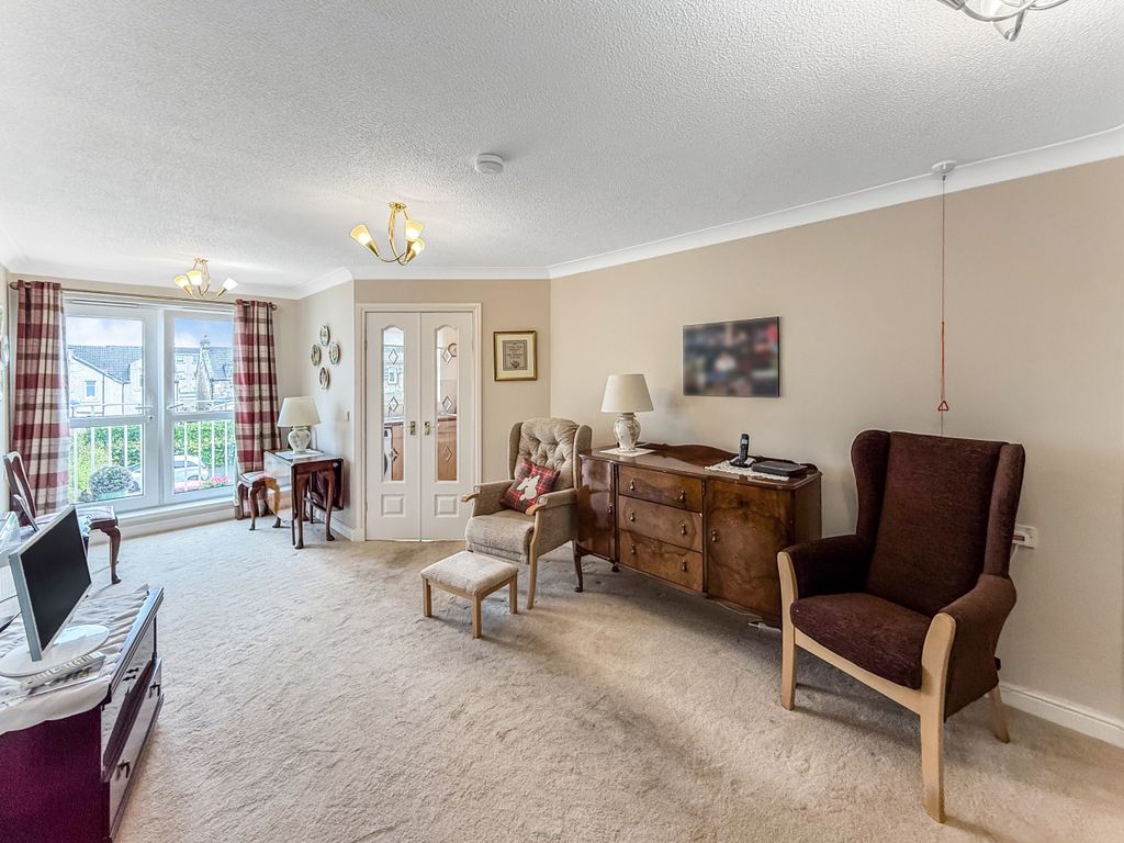 Property photo 3 of 13