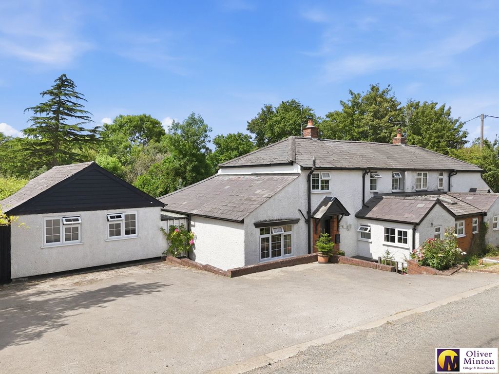 Property photo 2 of 43
