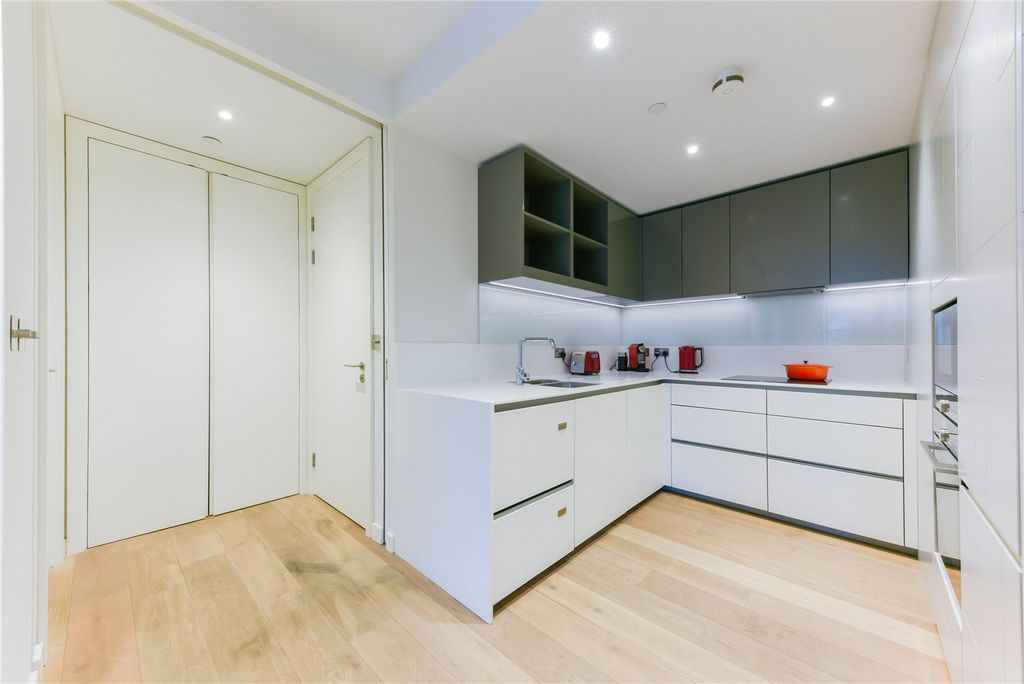 Property photo 2 of 6 Picture No. 19