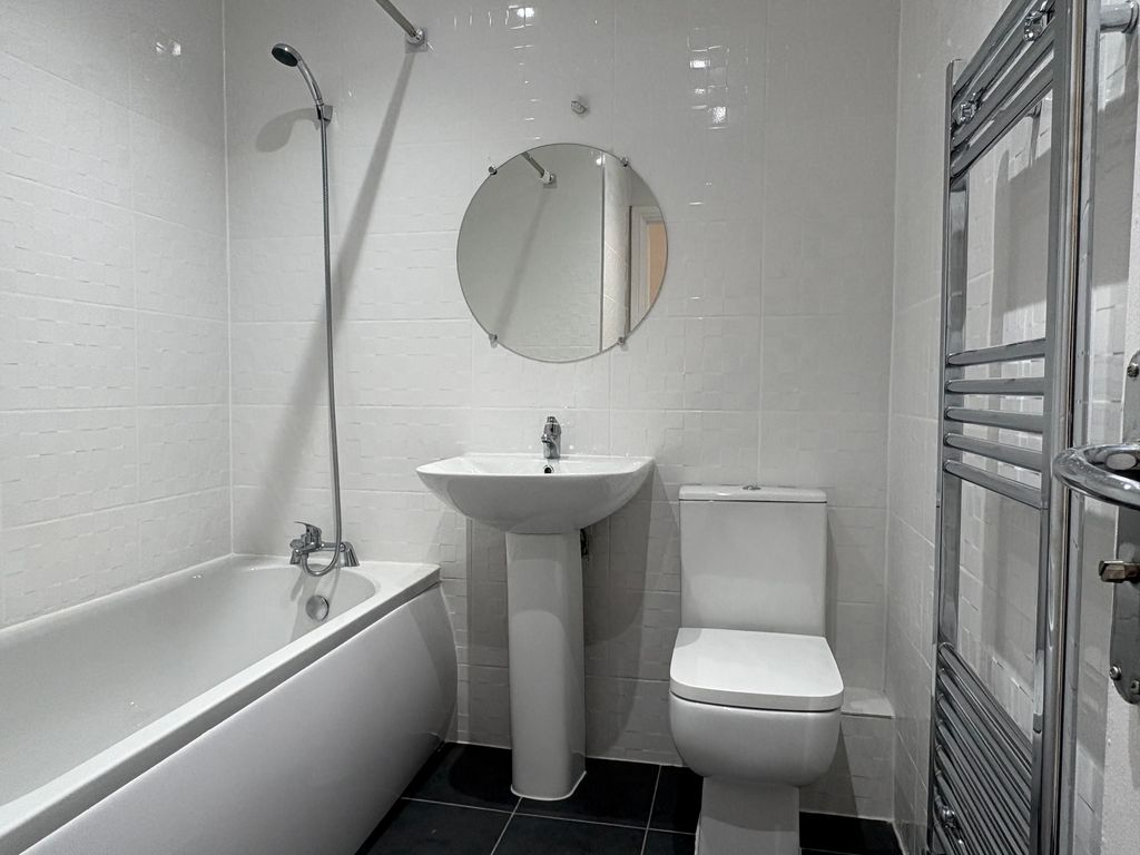 Property photo 3 of 8 Unnamed (3)