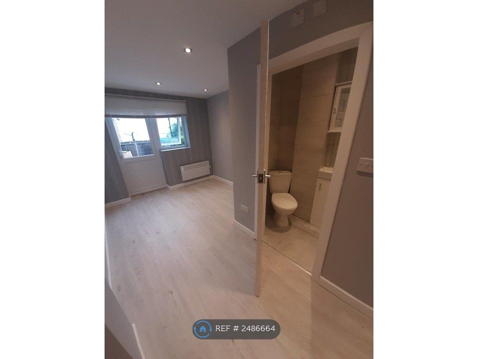 Property photo 1 of 25