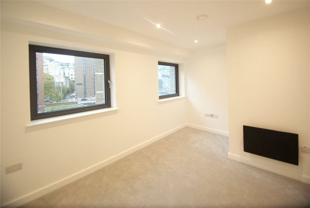 Property photo 3 of 6 Picture No. 03