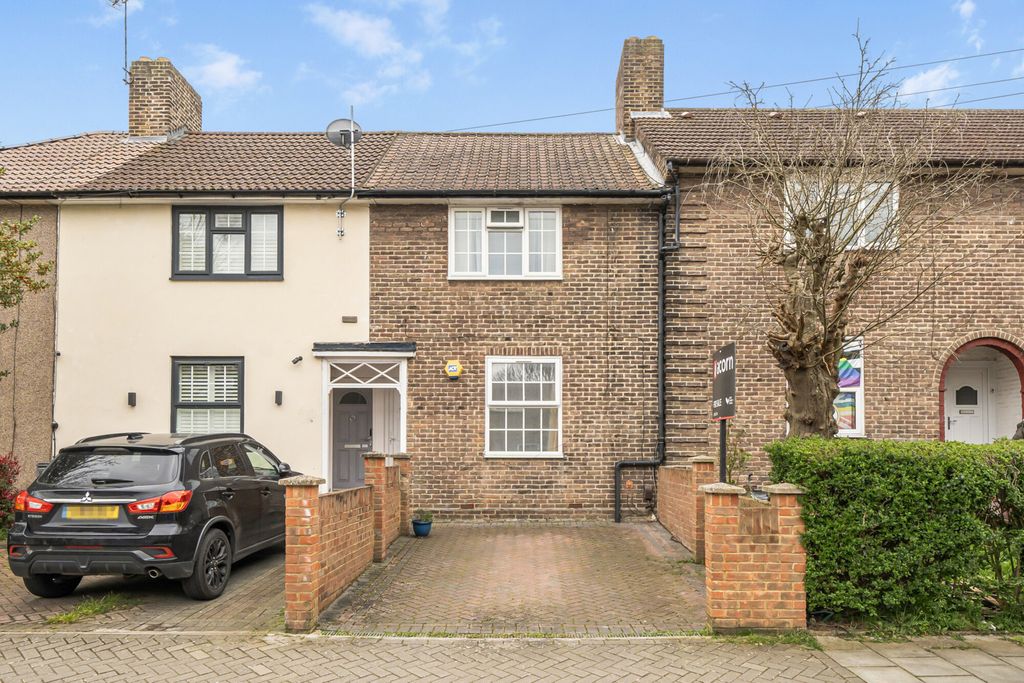 Property photo 1 of 12 1436791-18-69ce4B...