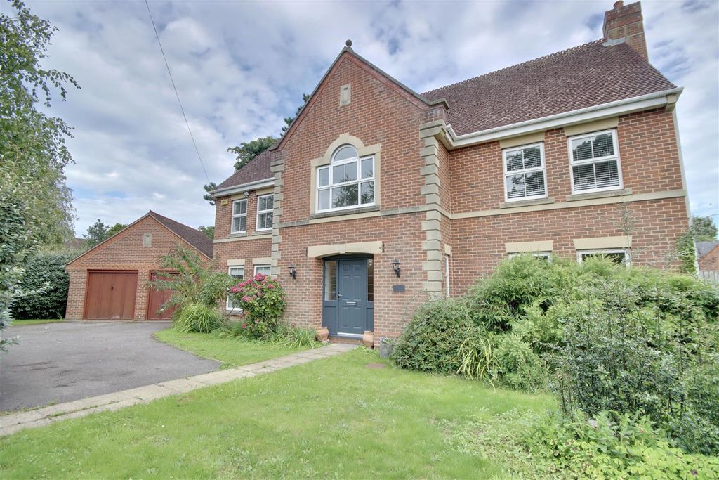 Property photo 1 of 32 Front