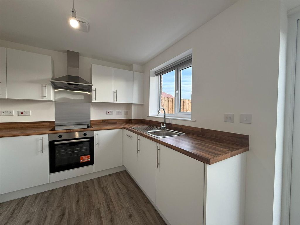 Property photo 3 of 10 6Ca9d97F-1c28-4183-9F94-7423A078Bf94.Jpg