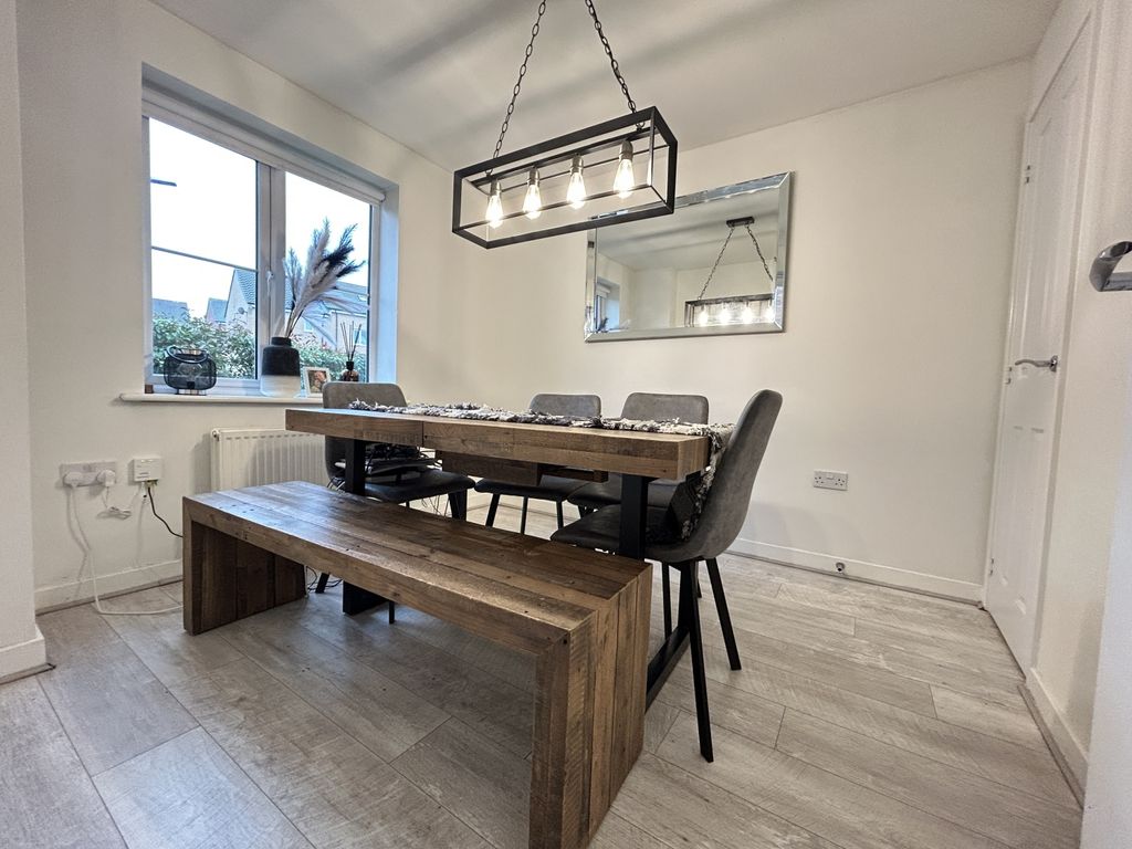 Property photo 3 of 16 Img_3575