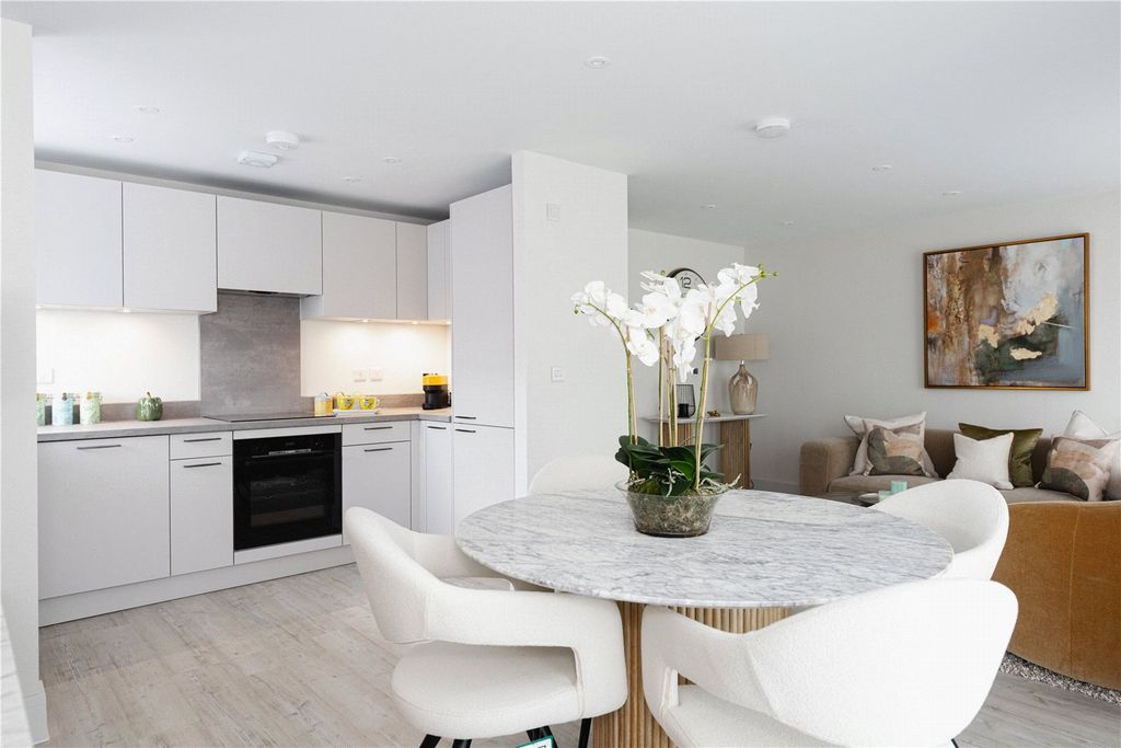 Property photo 3 of 9 Show Home Dining