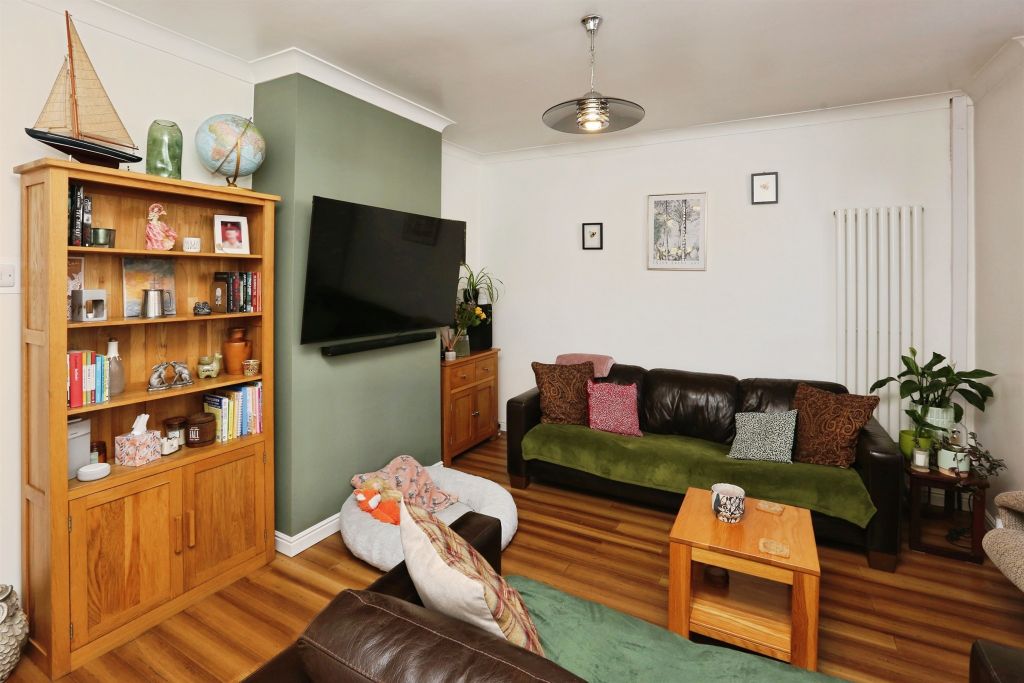 Property photo 3 of 13