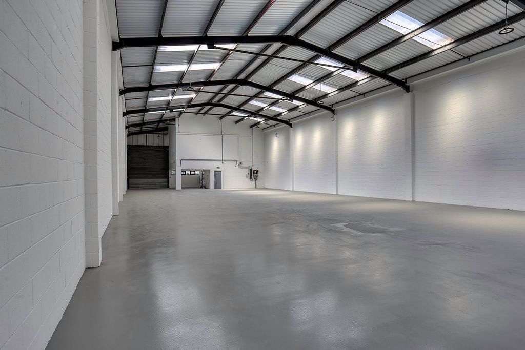 Property photo 2 of 7 Unit 10 3.Jpg