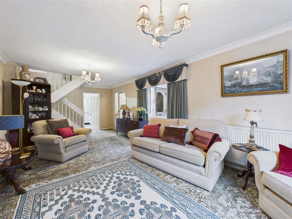 Property photo 3 of 20 Cam05476G0-Pr0108-Still016.Jpg