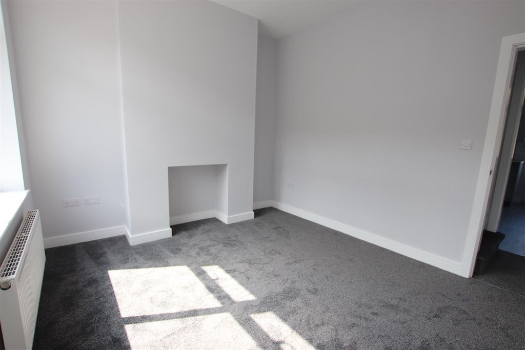 Property photo 3 of 10 Img_8322.Jpg