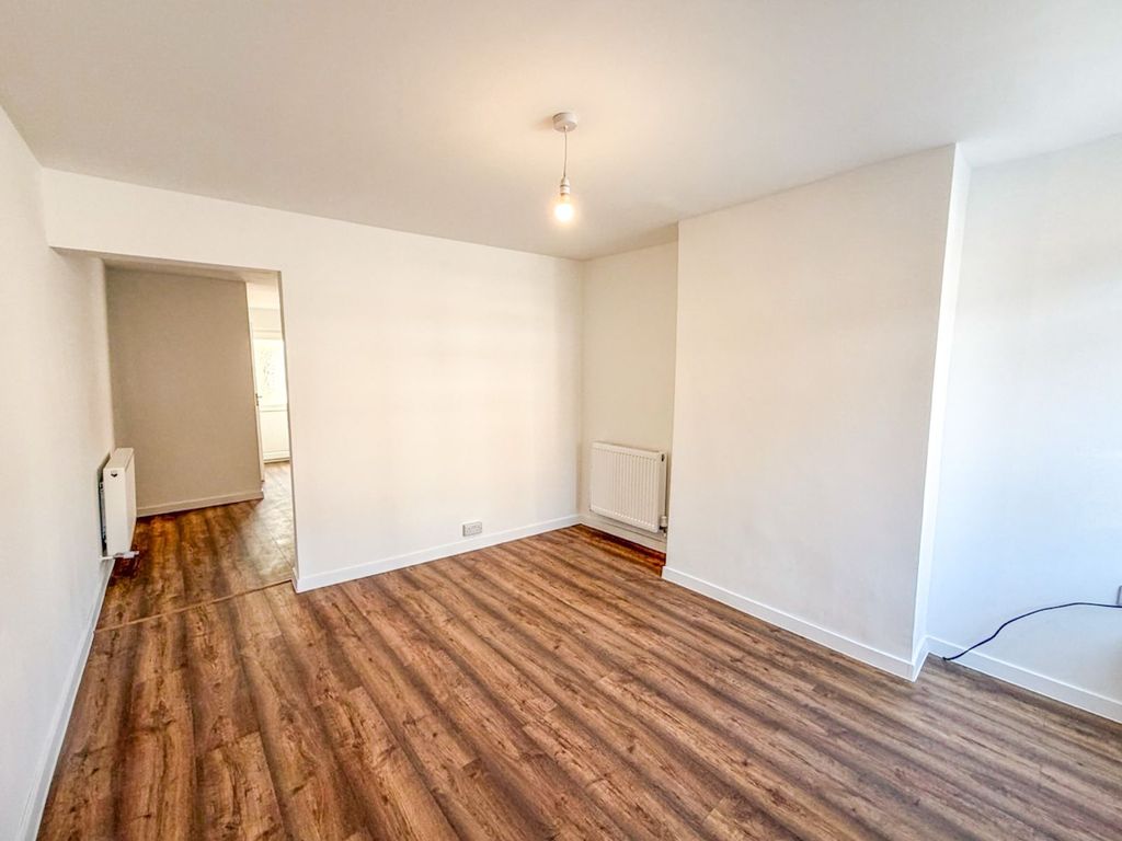 Additional image 11 of 3 bed end terrace house to rentCheadle ST10