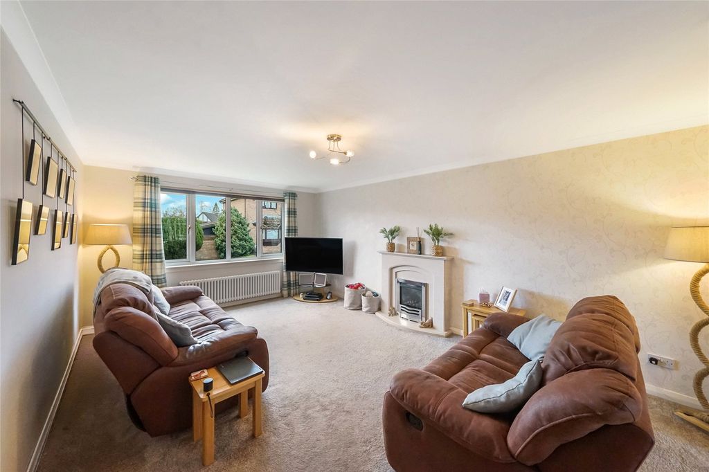 Property photo 3 of 24 Picture No. 04