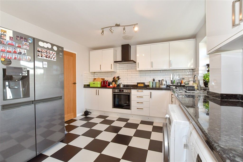 Property photo 2 of 14 Kitchen/Dining Room