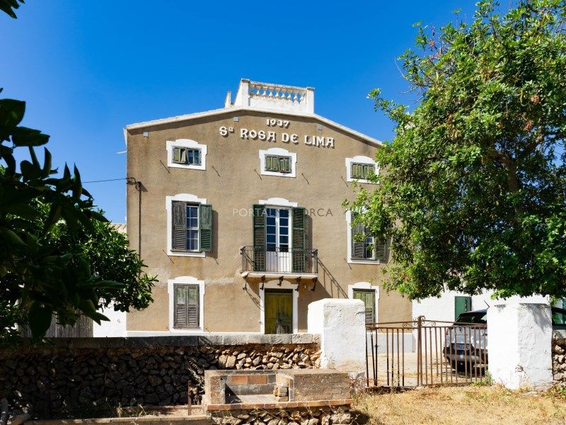 Property photo 1 of 52