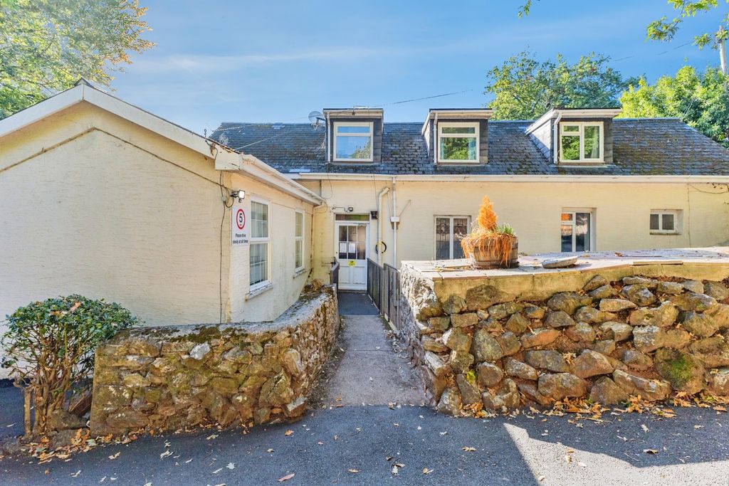 Property photo 1 of 14 Pbox-Img.Jpg
