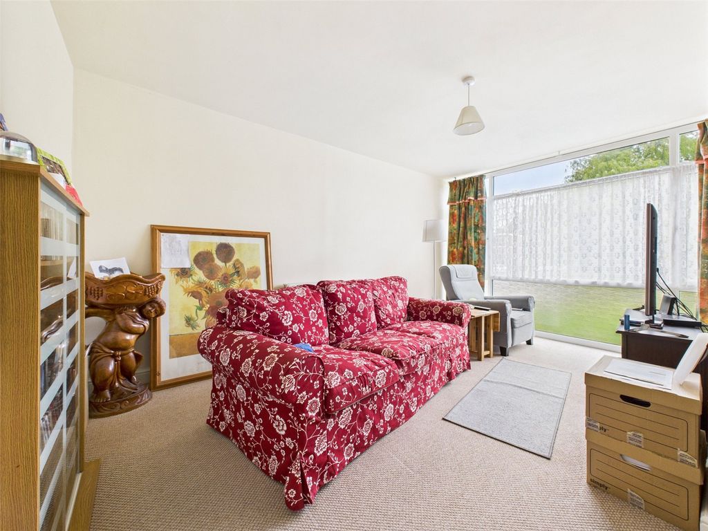 Property photo 2 of 13 Picture No. 12