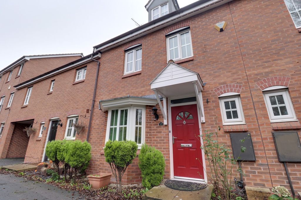 Property photo 1 of 15 Frontage