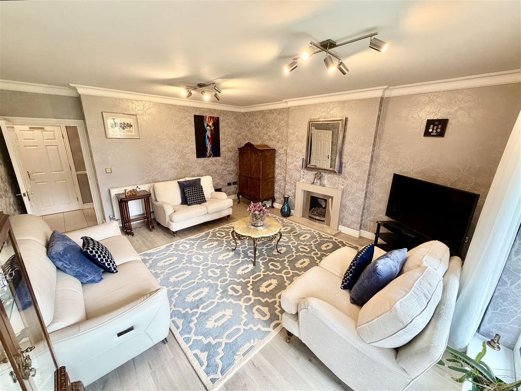 Property photo 3 of 14 Photo 06-03-2026, 10 14 12.Jpg