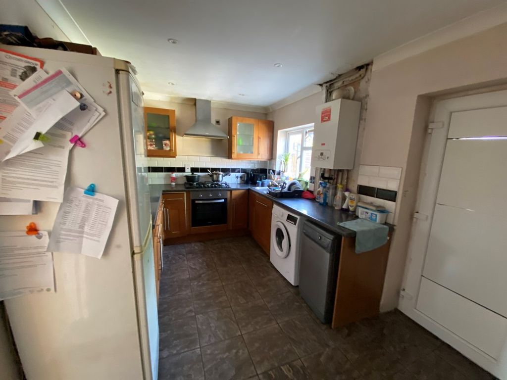 Property photo 3 of 5