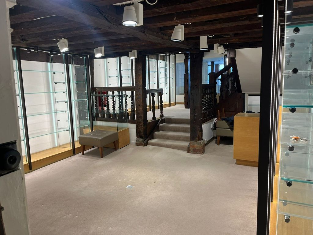 Property photo 2 of 4
