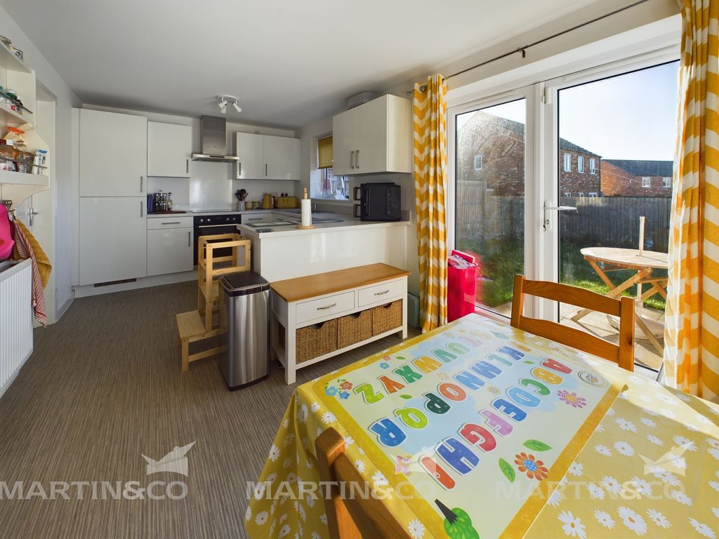 Property photo 3 of 17 Cam02406G0-Pr0383-Still008